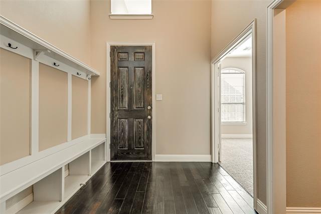 Building Photo - 1016 Somerset Cir