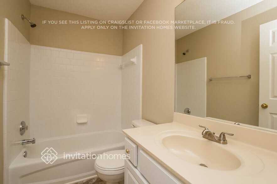 Building Photo - 4132 Glenaire Way NW