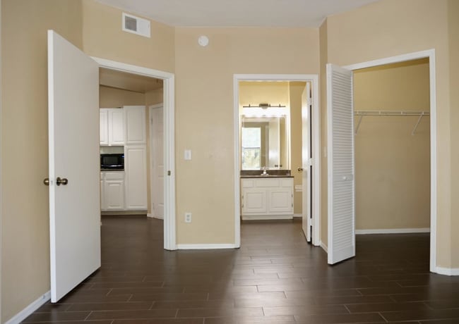 Building Photo - 2/2 2nd floor in Sabal Pointe Longwood Gat...