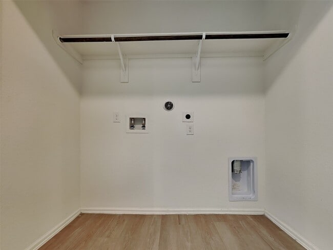 Building Photo - 26815 Wilderye Cv Ln