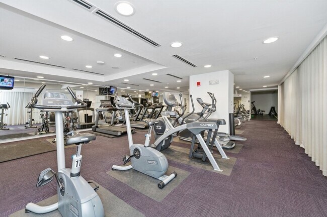 Building Photo - 42 8th St