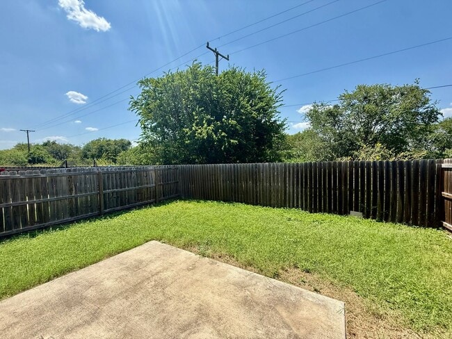 Building Photo - 8331 Breezy Cv