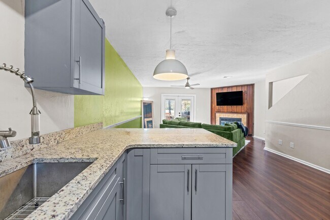 Building Photo - 1844 Nicklaus Dr