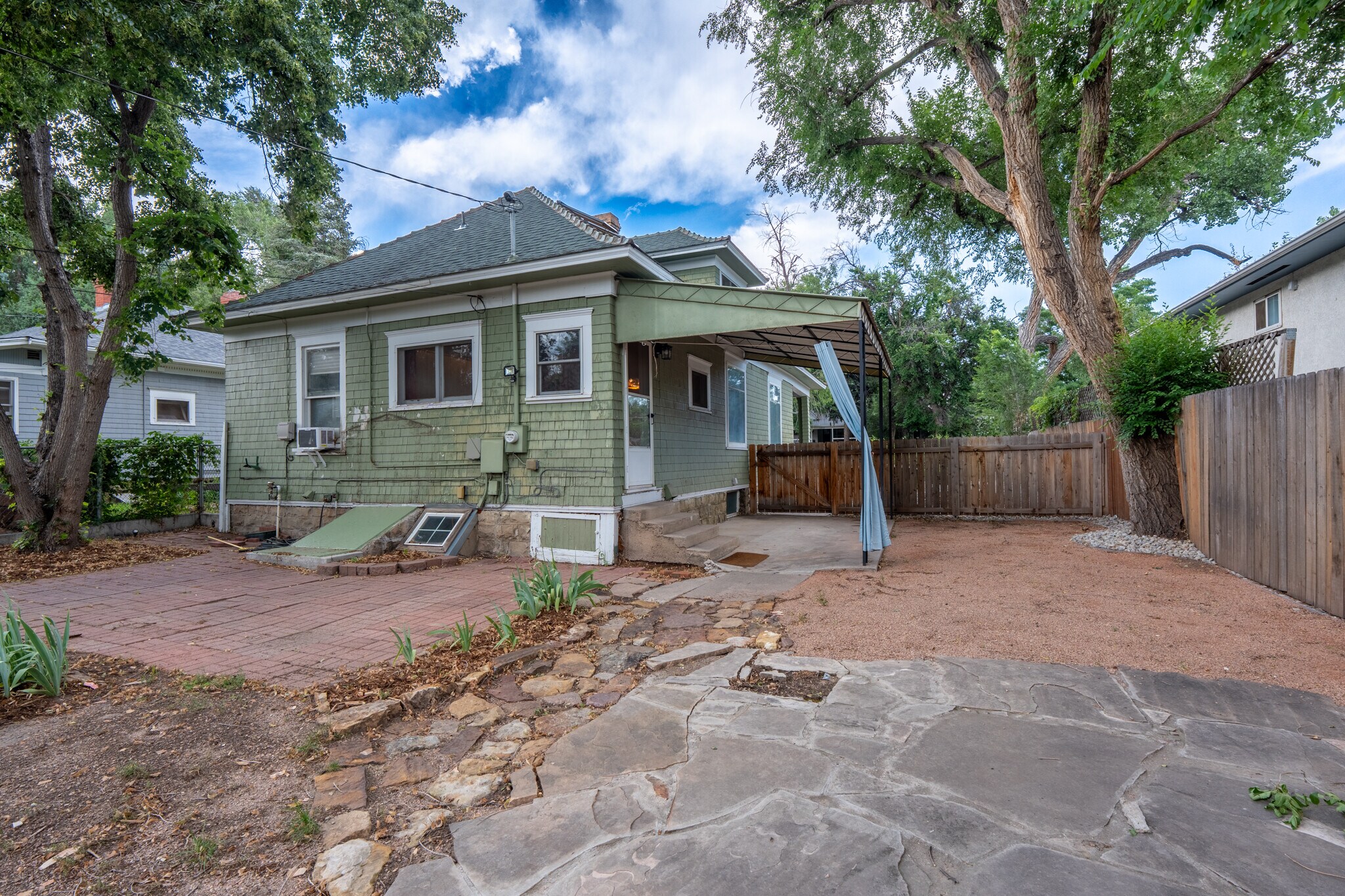 Building Photo - 1416 N Royer St