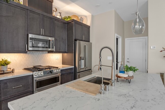 Building Photo - 3193 Centano Ave