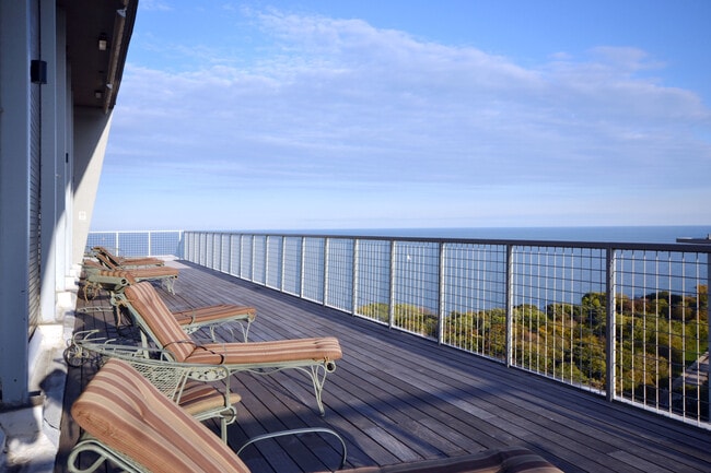 Building Photo - 3600 N Lake Shore Dr