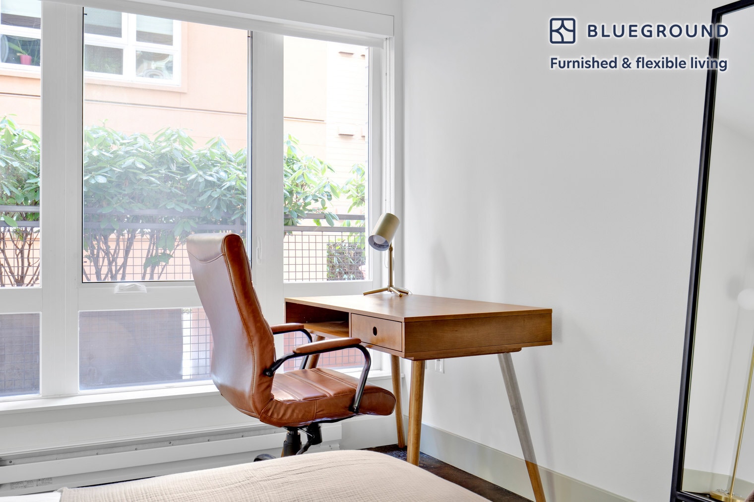 Building Photo - 10595 Main St