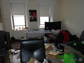 Building Photo - 62 Boylston St