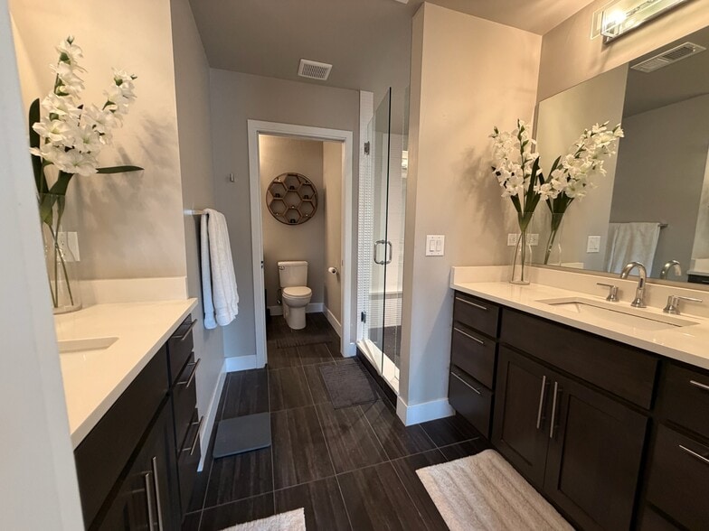 Building Photo - 38 Harrison St