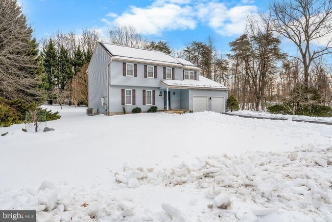 Building Photo - 8009 Frontier Dr