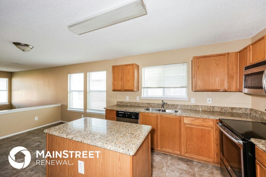 Building Photo - 9136 Whistlewood Dr