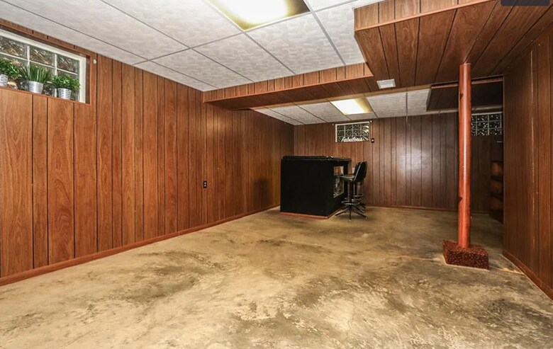 Building Photo - 1614 Centerridge Ave