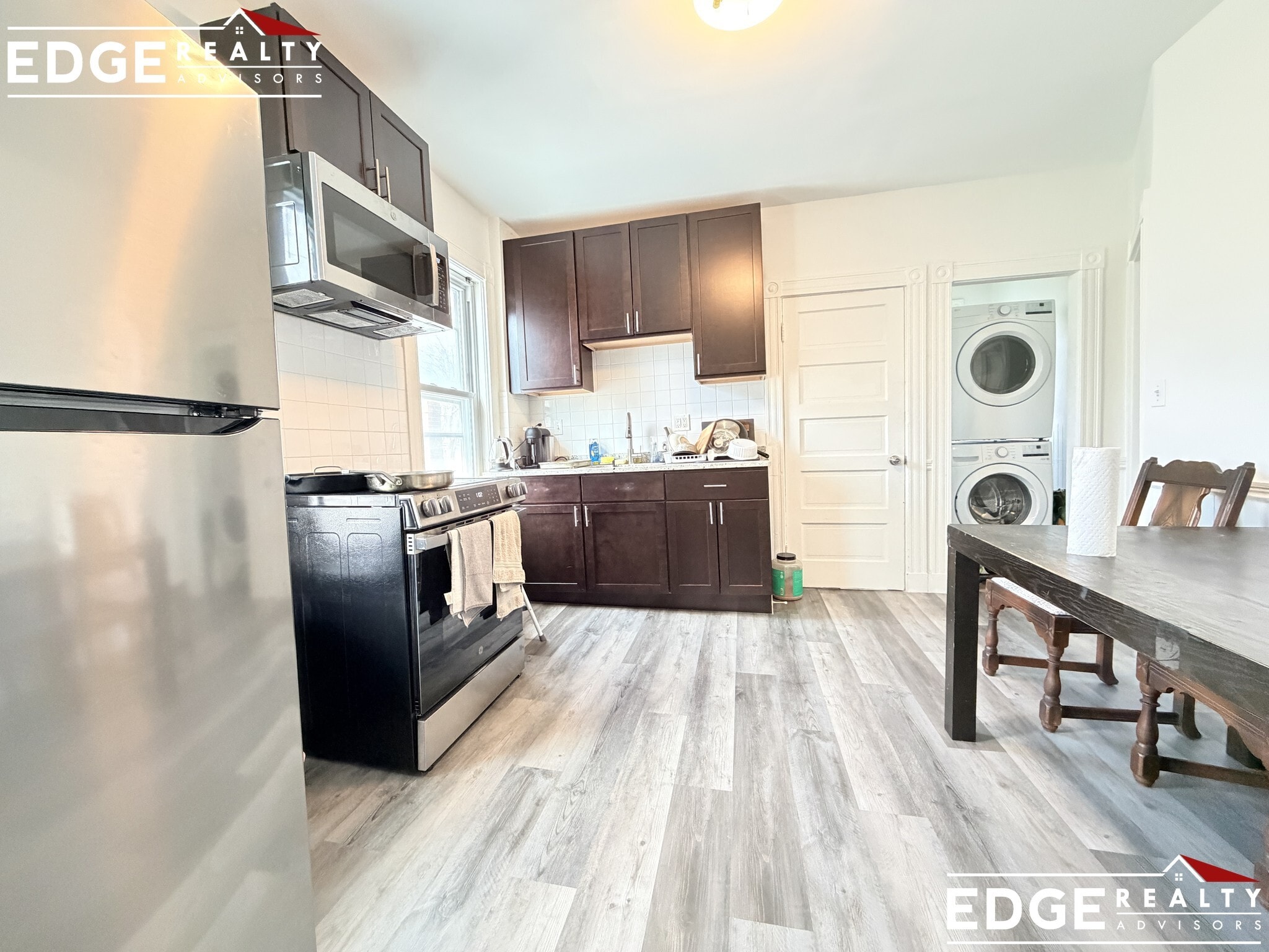 Building Photo - 33 Hancock St