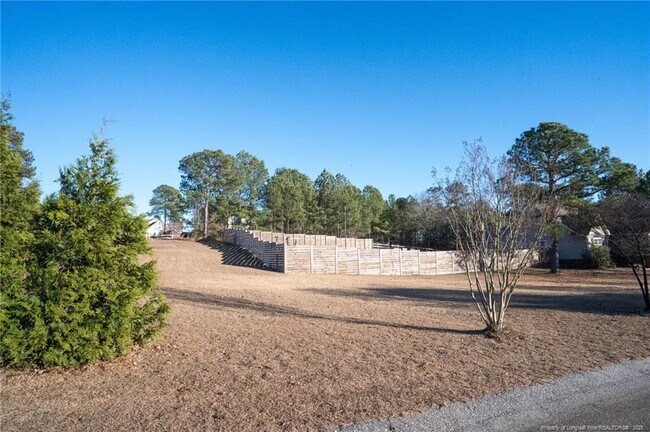 Building Photo - 705 Colonial Hills Dr