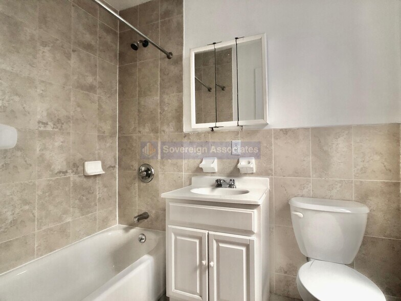 Building Photo - 270 Fort Washington Ave