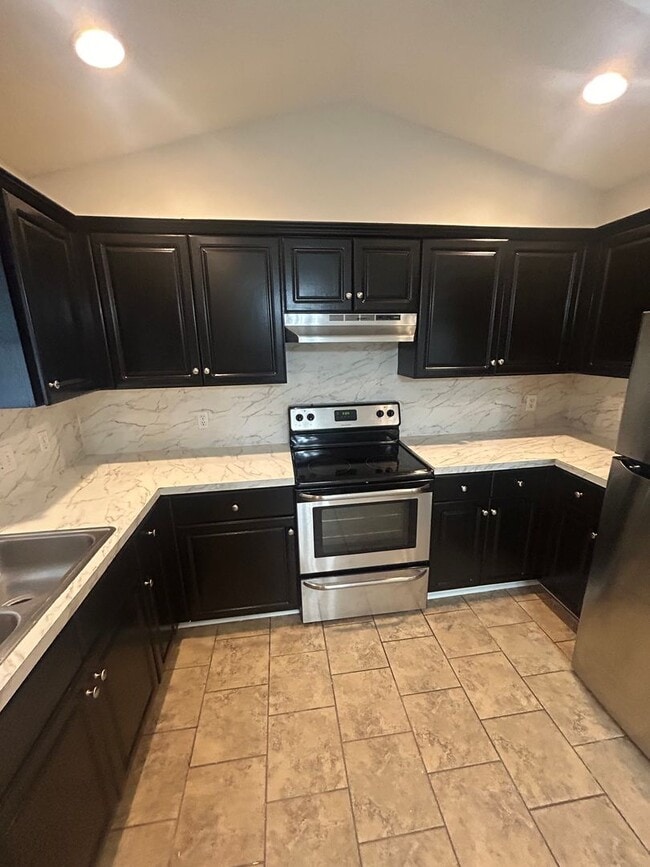 Building Photo - 3613 Farmington Pl