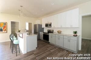 Building Photo - 2503 Golf Dr