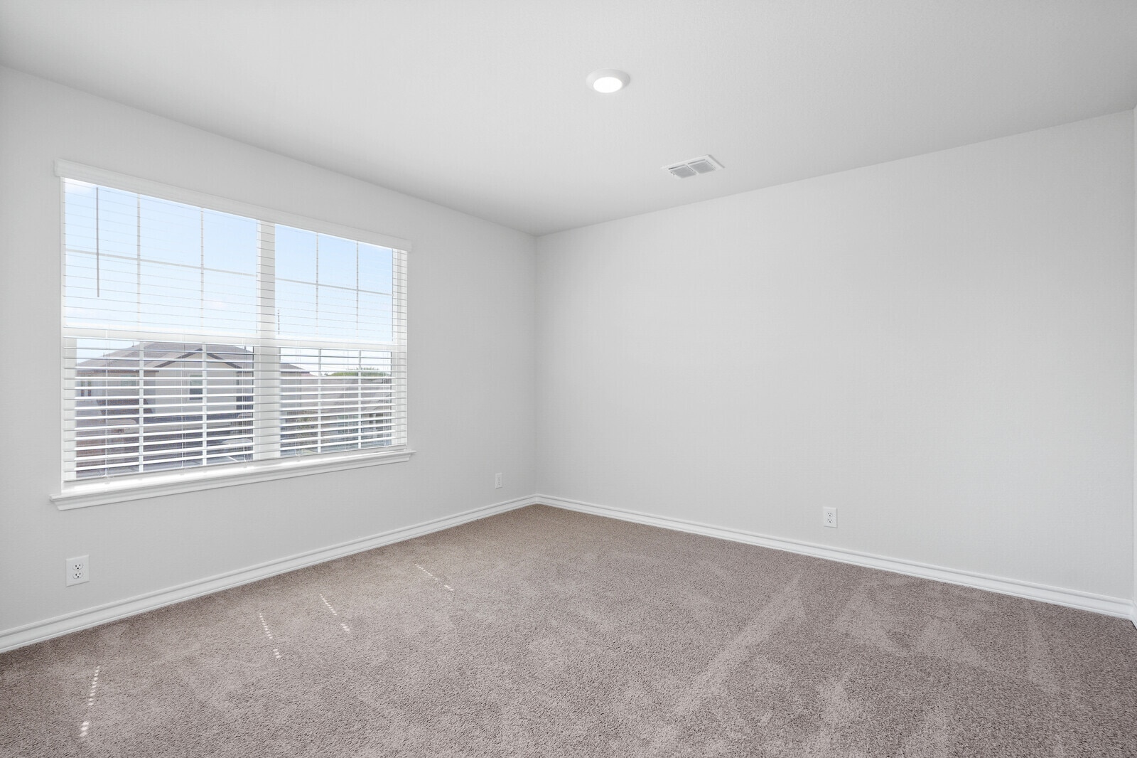 Building Photo - 12015 Topaz