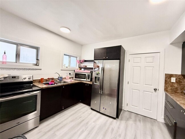 Building Photo - 597 NW 69th St