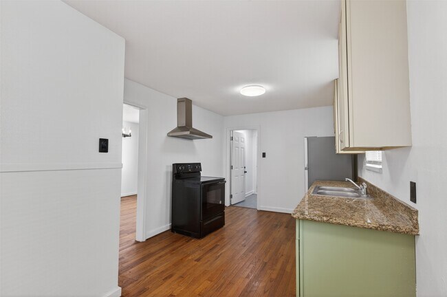 Building Photo - 3444 Blodgett St