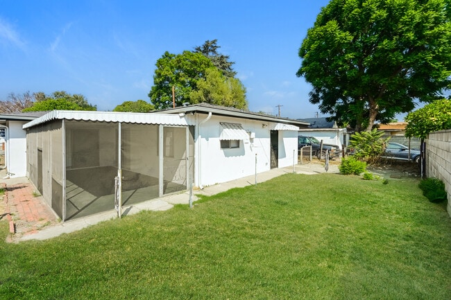 Building Photo - 3138 Maine Ave