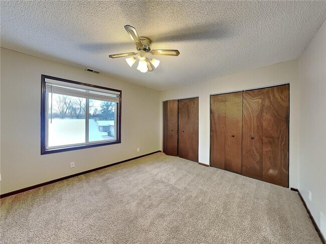 Building Photo - 891 Hazelwood St