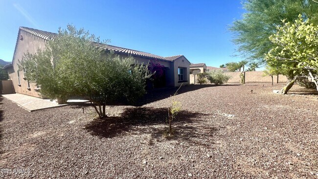 Building Photo - 4571 N Arbor Way
