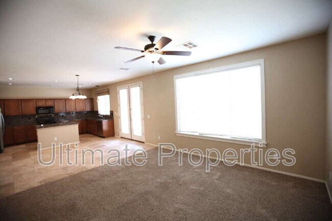 Building Photo - 15145 W Elm Cir