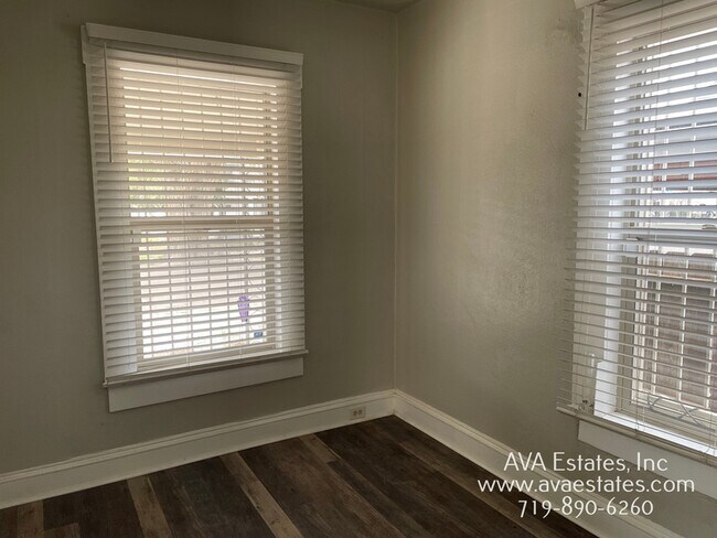 Building Photo - 1206 Claremont Ave