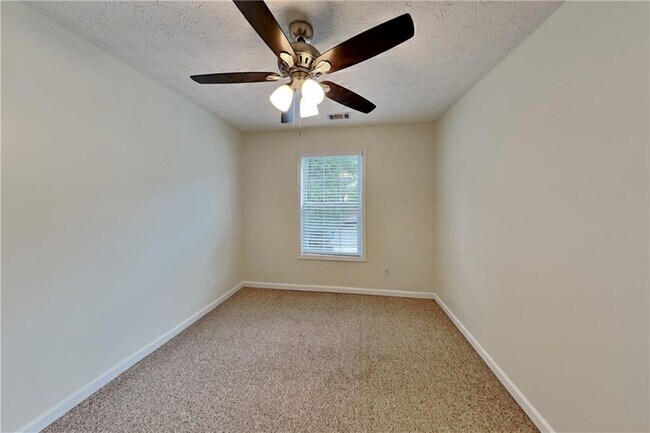 Building Photo - 5135 Gable Ridge Way