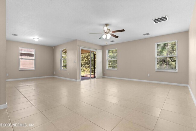 Building Photo - 8704 Lake George Cir W