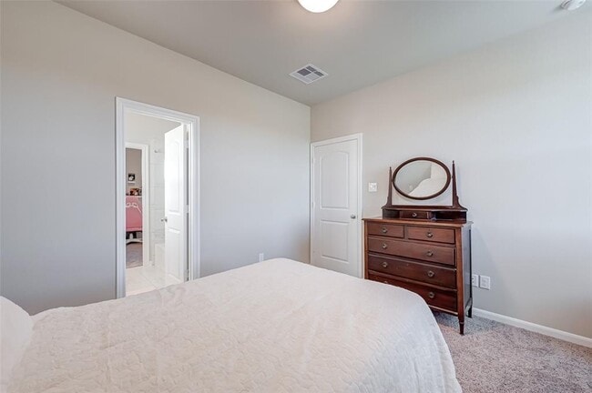 Building Photo - 2523 Terrace Point Dr