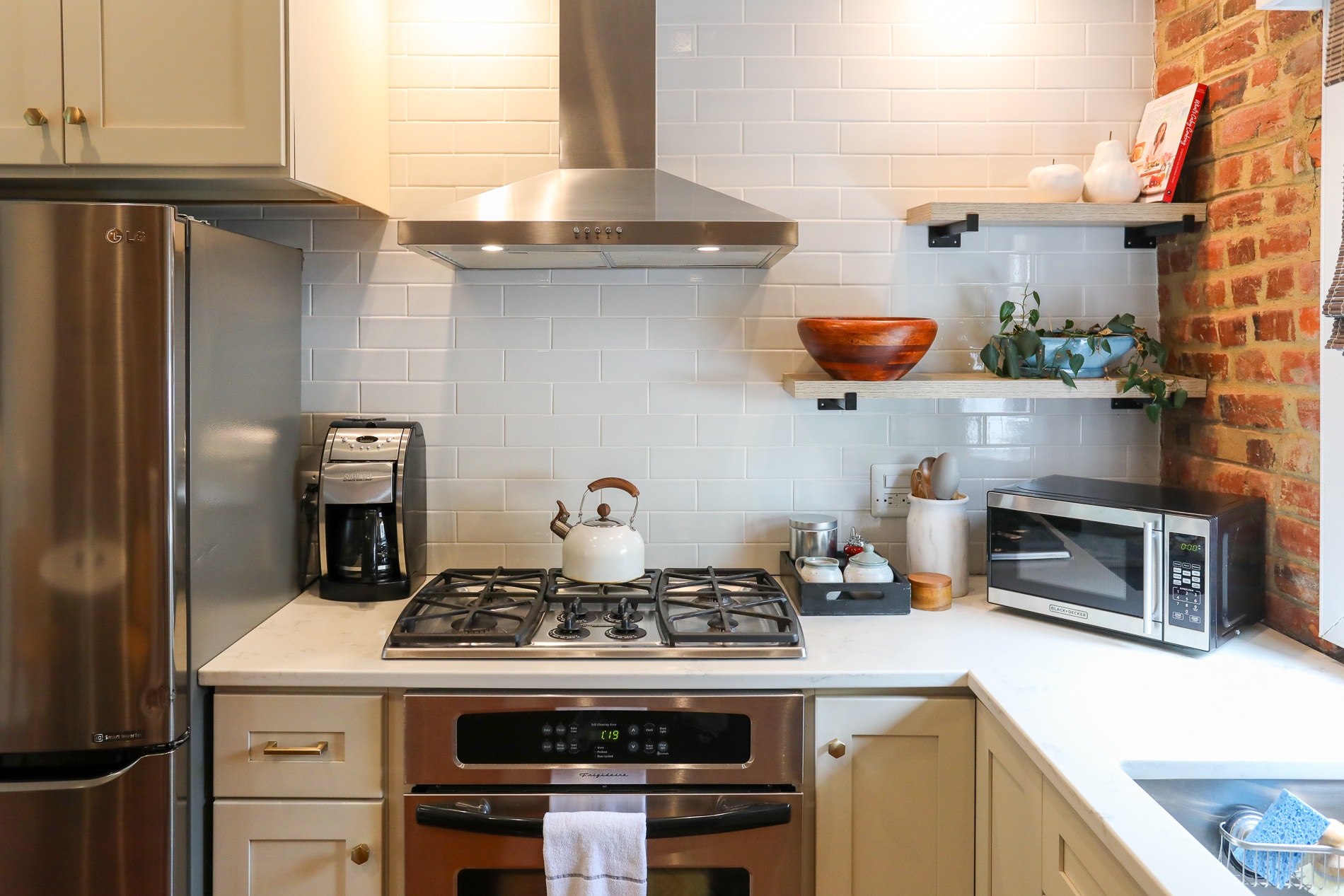 Building Photo - 416 N 3rd St