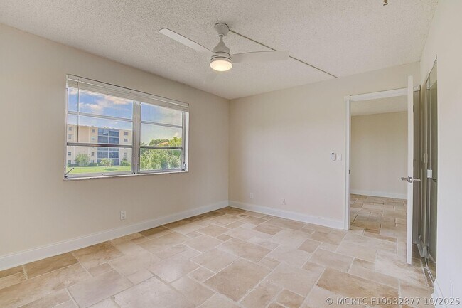 Building Photo - 7940 NW 50th St