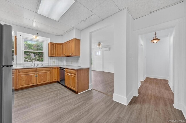 Building Photo - 34 Market St