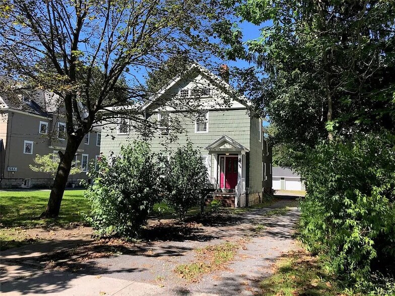 Building Photo - 9 Elizabeth St