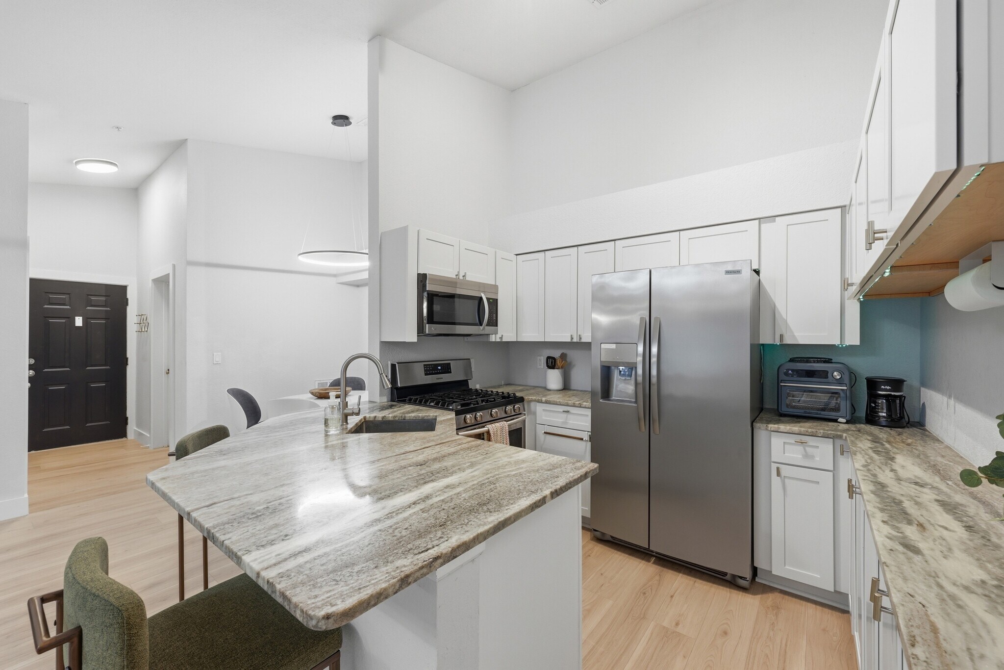 Building Photo - 13810 Sutton Park Dr N