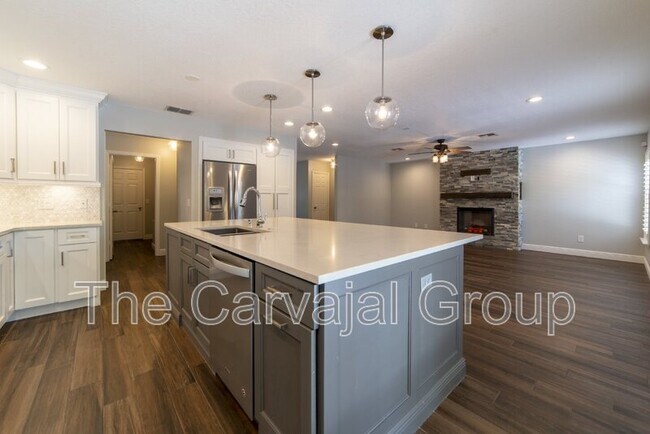 Building Photo - 1432 Bella Coola Dr