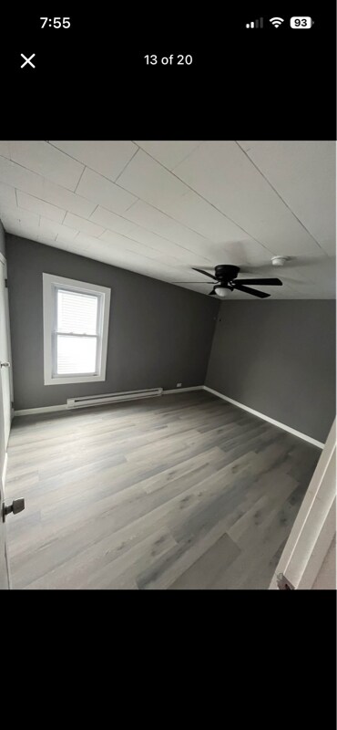 Building Photo - 324 S Main St