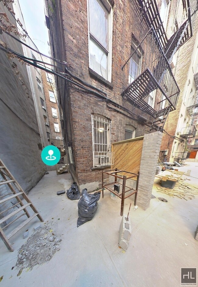 Building Photo - EAST 7 STREET