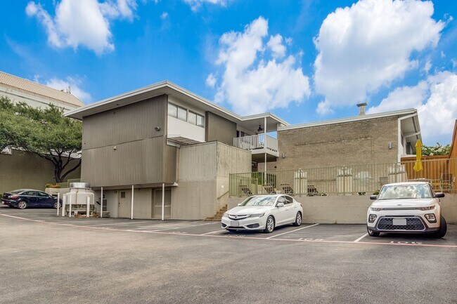 Building Photo - Cole Ave Midcentury