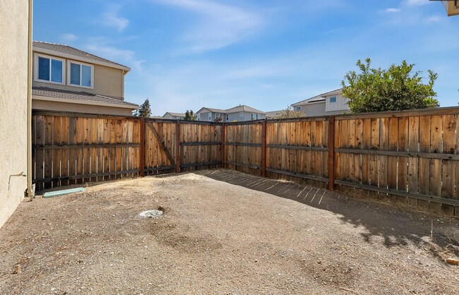 Building Photo - STUNNING 3/3+LOFT (Rocklin) Gem! Don't Miss This One!  (See Below For Viewings)!