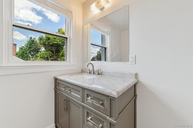 Building Photo - 69 Prospect St