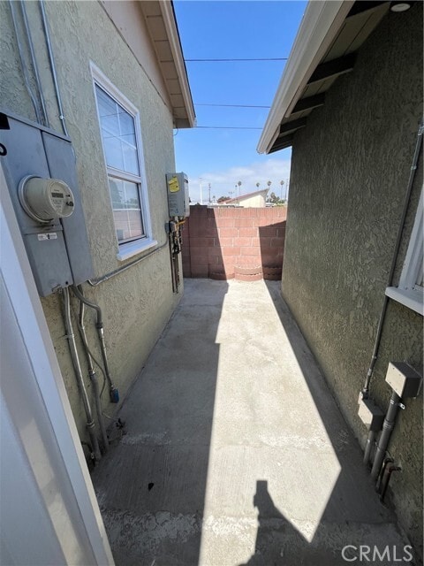 Building Photo - 9441 Beverly St