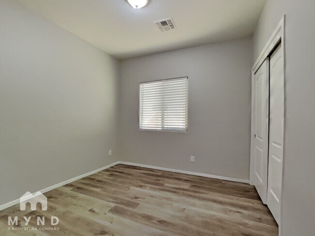 Building Photo - 98 N 193rd Ave