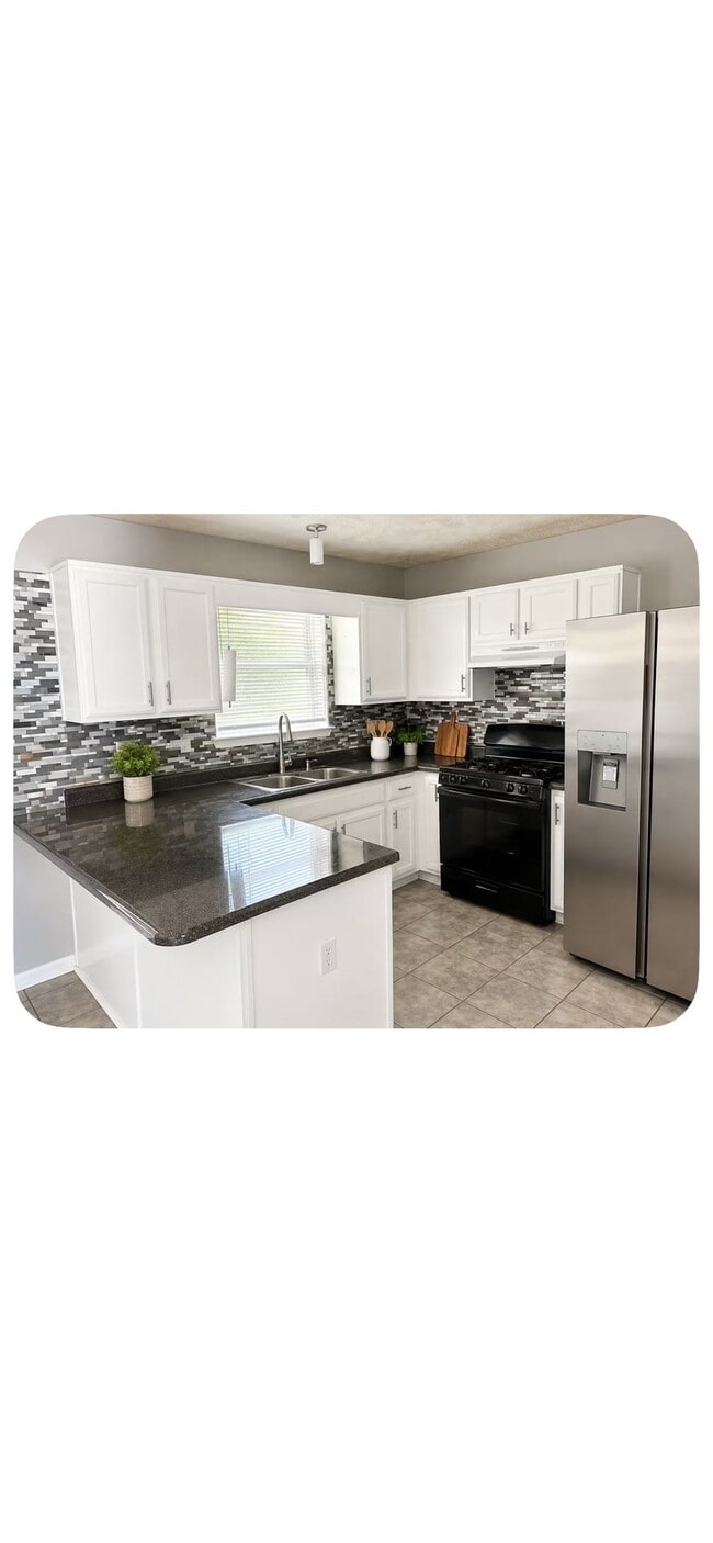 Building Photo - 3052 Fields Dr