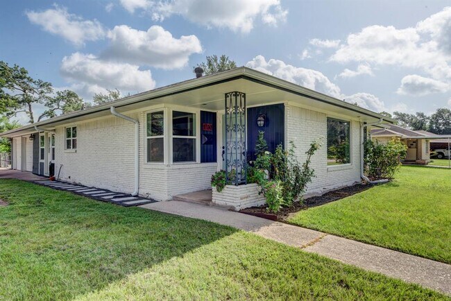 Building Photo - 1730 Wilde Rock Way