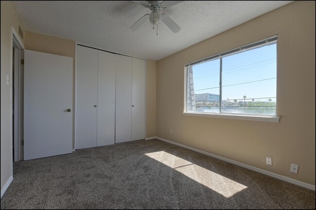 Building Photo - 6951 Alto Rey Ave