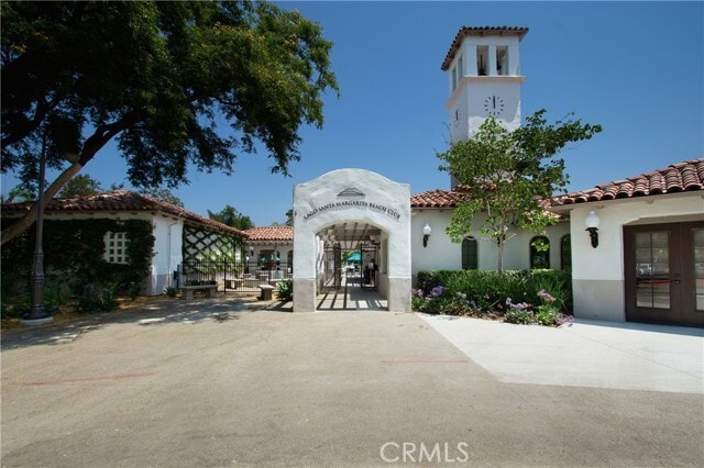 Building Photo - 19 Redbud