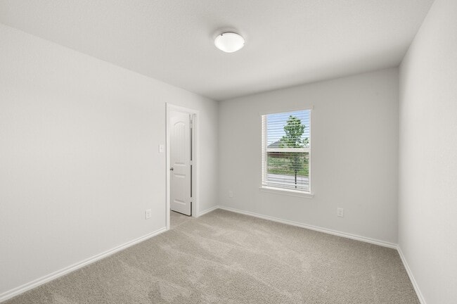 Building Photo - 2837 Hay Ln